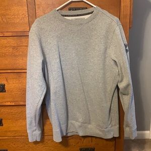 Gray underarmour crew neck